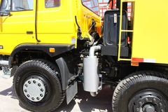 江铃重汽 远威重卡 280马力 8X4 7.4米自卸车(SXQ3310G5N)