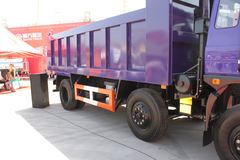 江铃重汽 远威中卡 220马力 6X2 6米自卸车(SXQ3232G)