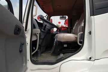 �������ó� ����п� 180���� 4X2 6.6���Ű������ػ��� ͼƬ