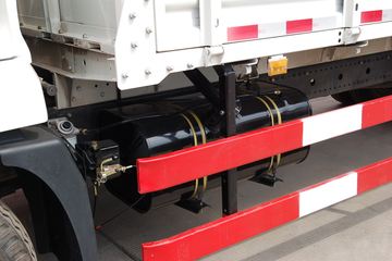 �������ó� ����п� 180���� 4X2 6.6���Ű������ػ��� ͼƬ