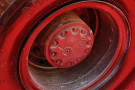 特霸&nbsp;自卸车底盘                                                图片