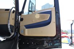 中国重汽 HOWO A7系重卡 420马力 6X4 牵引车(驾驶室A7-P)(ZZ4257V3247N1H)