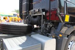 中国重汽 HOWO A7系重卡 420马力 6X4 牵引车(驾驶室A7-P)(ZZ4257V3247N1H)