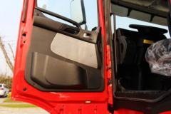 联合卡车 U400重卡 400马力 6X4 LNG牵引车(富华单级减速桥)(SQR4252N6ZT4)