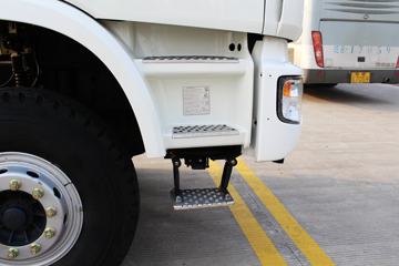 ���Ͽ��� U340 340���� 6X4 5.8��LNG��ж��(�����ֱ߼�����)(SQR3252N6T4)ͼƬ