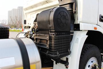 ���Ͽ��� U340 340���� 6X4 5.8��LNG��ж��(�����ֱ߼�����)(SQR3252N6T4)ͼƬ