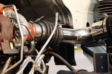 ���Ͽ��� U340 340���� 6X4 5.8��LNG��ж��(�����ֱ߼�����)(SQR3252N6T4)ͼƬ