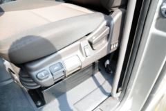 四川现代 创虎XCIENT 410马力 6X4 危化品牵引车(16挡)