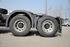 四川现代 创虎XCIENT 410马力 6X4 危化品牵引车(16挡)