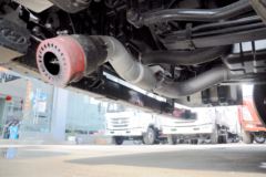 四川现代 创虎XCIENT 410马力 6X4 危化品牵引车(16挡)