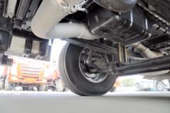 四川现代 创虎XCIENT 410马力 6X4 危化品牵引车(16挡)