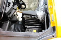 联合卡车U340 340马力 6X4 5.8米自卸车(富华轮边减速桥)(SQR3251D6T4-2)