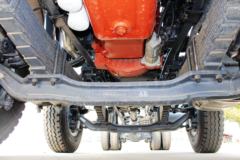 联合卡车U380 380马力 8X4 8.2米自卸车(蓬翔轮边减速桥)(高顶)(SQR3311D6T6-3)