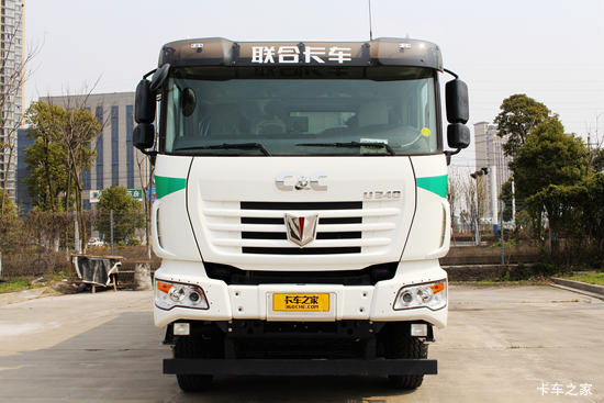 ���Ͽ��� U350 350���� 6X4 5.8����ж��(QCC3252D654)