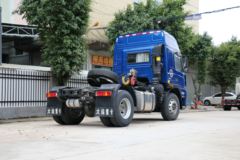 大运 N8E重卡 336马力 4X2牵引车(港口专用)(CGC4250WD42)