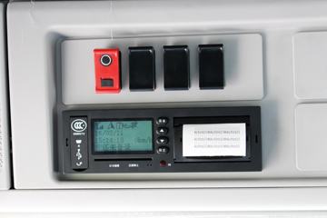 ���Ͽ��� U400�ؿ� 400���� 6X4 LNGǣ����(SQR4252N6ZT4-3)ͼƬ