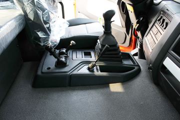 ���Ͽ��� U400�ؿ� 400���� 6X4 LNGǣ����(SQR4252N6ZT4-3)ͼƬ