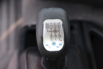 ���Ͽ��� U400�ؿ� 400���� 6X4 LNGǣ����(SQR4252N6ZT4-3)ͼƬ