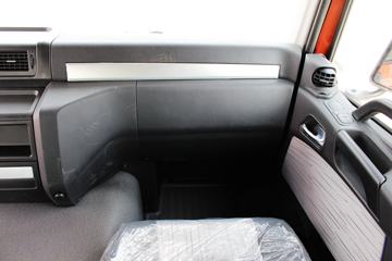 ���Ͽ��� U400�ؿ� 400���� 6X4 LNGǣ����(SQR4252N6ZT4-3)ͼƬ