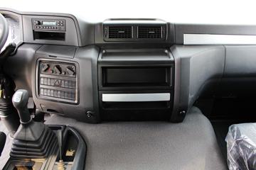 ���Ͽ��� U400�ؿ� 400���� 6X4 LNGǣ����(SQR4252N6ZT4-3)ͼƬ