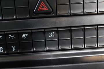 ���Ͽ��� U400�ؿ� 400���� 6X4 LNGǣ����(SQR4252N6ZT4-3)ͼƬ