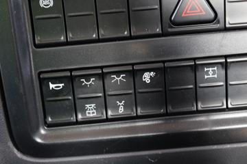 ���Ͽ��� U400�ؿ� 400���� 6X4 LNGǣ����(SQR4252N6ZT4-3)ͼƬ