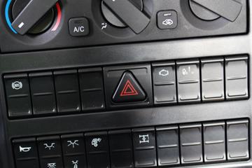 ���Ͽ��� U400�ؿ� 400���� 6X4 LNGǣ����(SQR4252N6ZT4-3)ͼƬ