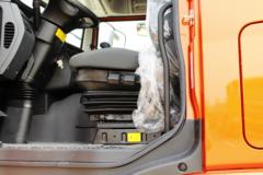 联合卡车 U400重卡 400马力 6X4 LNG牵引车(SQR4252N6ZT4-3)