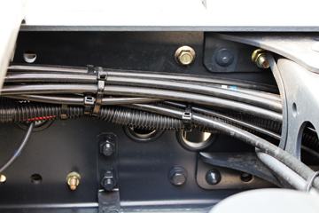 ���Ͽ��� U400�ؿ� 400���� 6X4 LNGǣ����(SQR4252N6ZT4-3)ͼƬ