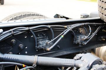 ���Ͽ��� U400�ؿ� 400���� 6X4 LNGǣ����(SQR4252N6ZT4-3)ͼƬ