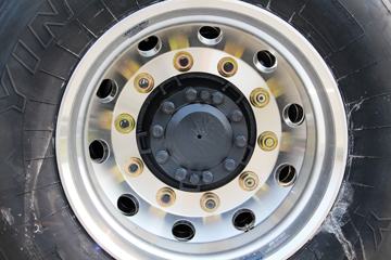 ���Ͽ��� U400�ؿ� 400���� 6X4 LNGǣ����(SQR4252N6ZT4-3)ͼƬ