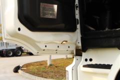 联合卡车 U380 380马力 8X4 粉粒物料车(SQR5311GFLD6T6-1)