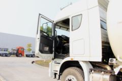 联合卡车 U380 380马力 8X4 粉粒物料车(SQR5311GFLD6T6-1)