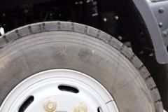 陕汽商用车 轩德X9 复合版 130马力 3260轴距单排轻卡底盘(SX1040GP4)