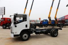 陕汽商用车 轩德X9 轻量化版 113马力 3260轴距单排轻卡底盘(SX1040GP4)