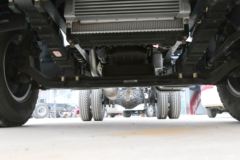 陕汽商用车 轩德X9 轻量化版 113马力 3260轴距单排轻卡底盘(SX1040GP4)