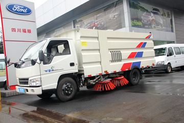 江铃汽车底盘 扫路车外观图片