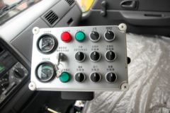 江铃 新顺达 109马力 4X2扫路车(华威驰乐牌)(SGZ5069TSLJX4)