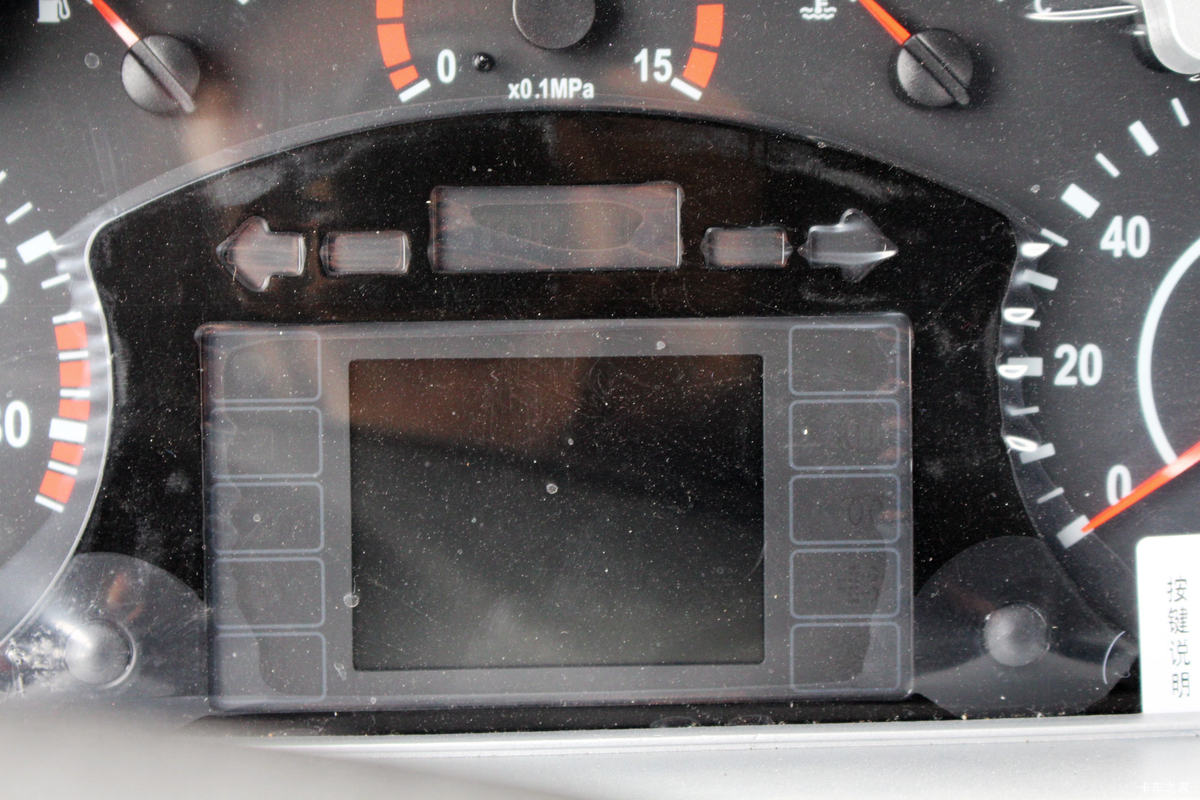 һ����� J6M�ؿ� 350���� 4X2�ۿ�ǣ����(CA4180P63K2AE5)��ʻ��                                               