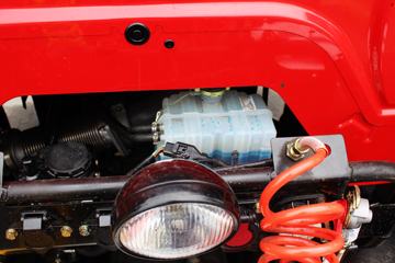 һ����� J6M�ؿ� 350���� 4X2�ۿ�ǣ����(CA4180P63K2AE5)ͼƬ