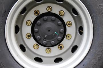 һ����� J6M�ؿ� 350���� 4X2�ۿ�ǣ����(CA4180P63K2AE5)ͼƬ