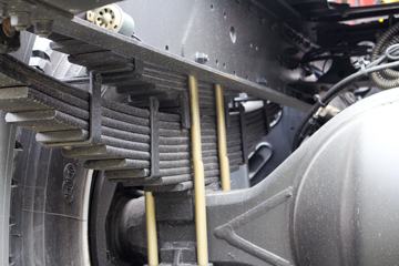 һ����� J6M�ؿ� 350���� 4X2�ۿ�ǣ����(CA4180P63K2AE5)ͼƬ