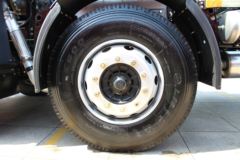 青岛解放 悍V重卡 336马力 6X2 LNG牵引车(10挡)(CA4226P1K15T3NE5A80)