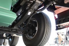 青岛解放 JH6重卡 420马力 6X2牵引车(CA4250P25K24T3E4)