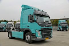 沃尔沃 新FM重卡 420马力 4X2牵引车(欧五)