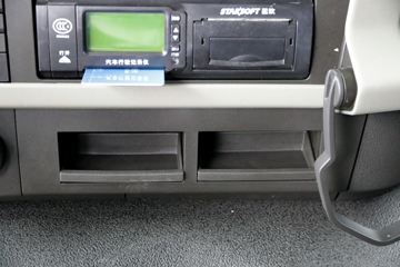 �ֶ��� ��FM�ؿ� 420���� 4X2ǣ����(ŷ��)ͼƬ