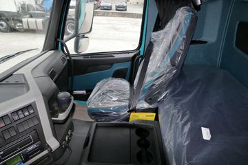 �ֶ��� ��FM�ؿ� 420���� 4X2ǣ����(ŷ��)ͼƬ