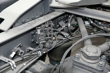 �ֶ��� ��FM�ؿ� 420���� 4X2ǣ����(ŷ��)ͼƬ