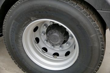 �ֶ��� ��FM�ؿ� 420���� 4X2ǣ����(ŷ��)ͼƬ