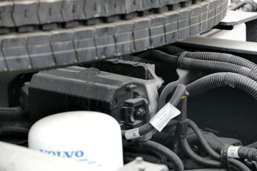 �ֶ��� ��FM�ؿ� 420���� 4X2ǣ����(ŷ��)ͼƬ